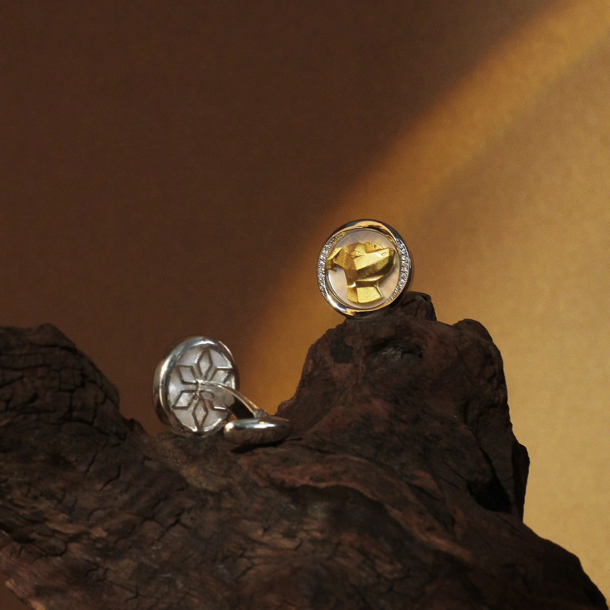 Mobius Series Zodiac Dog Cufflinks MM2410S