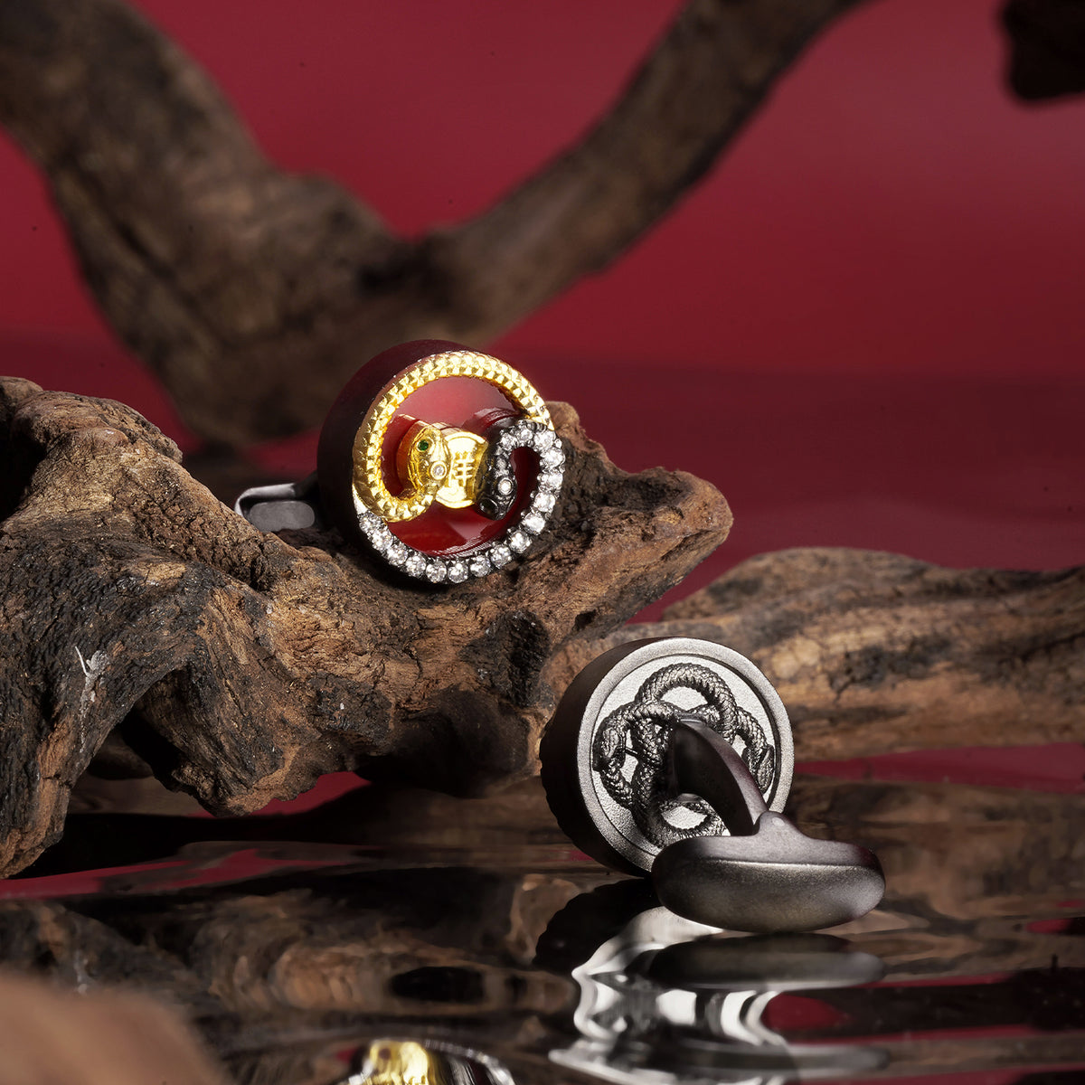 The Auspicious Spirit Snake cufflinks MM2501TG