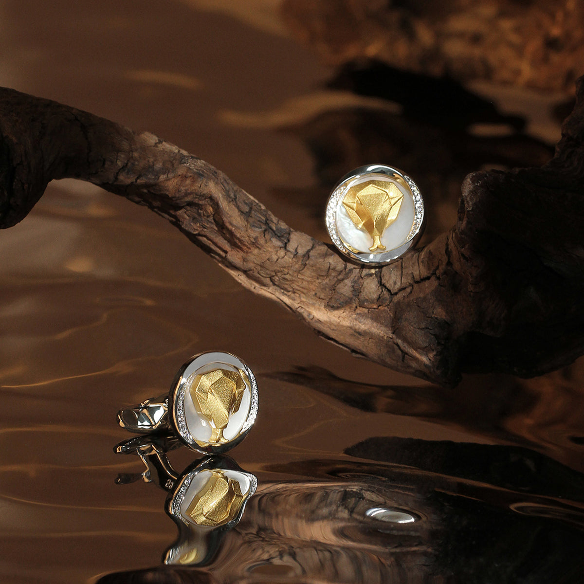 Mobius Series Zodiac Cobra Snake Cufflinks MM2405S