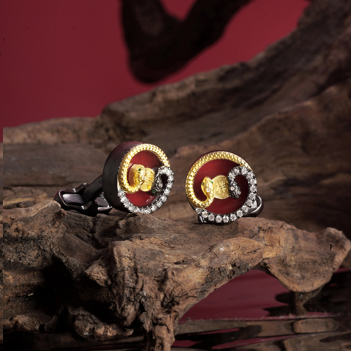 The Auspicious Spirit Snake cufflinks MM2501TG