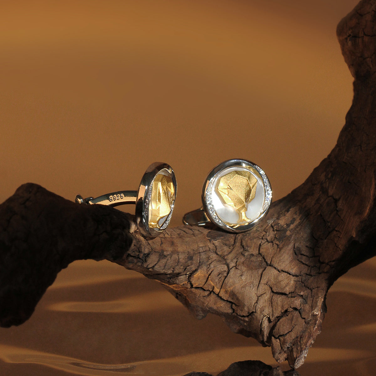 Mobius Series Zodiac Cobra Snake Cufflinks MM2405S