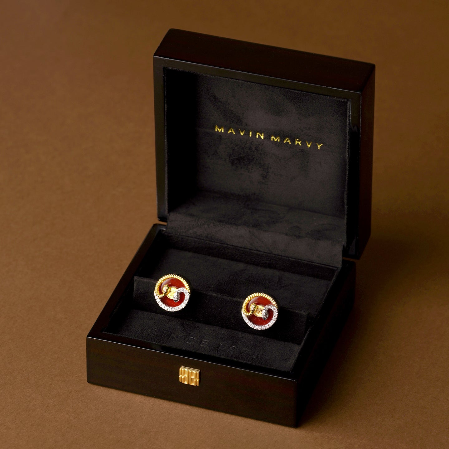 The Auspicious Spirit Snake cufflinks MM2501SG