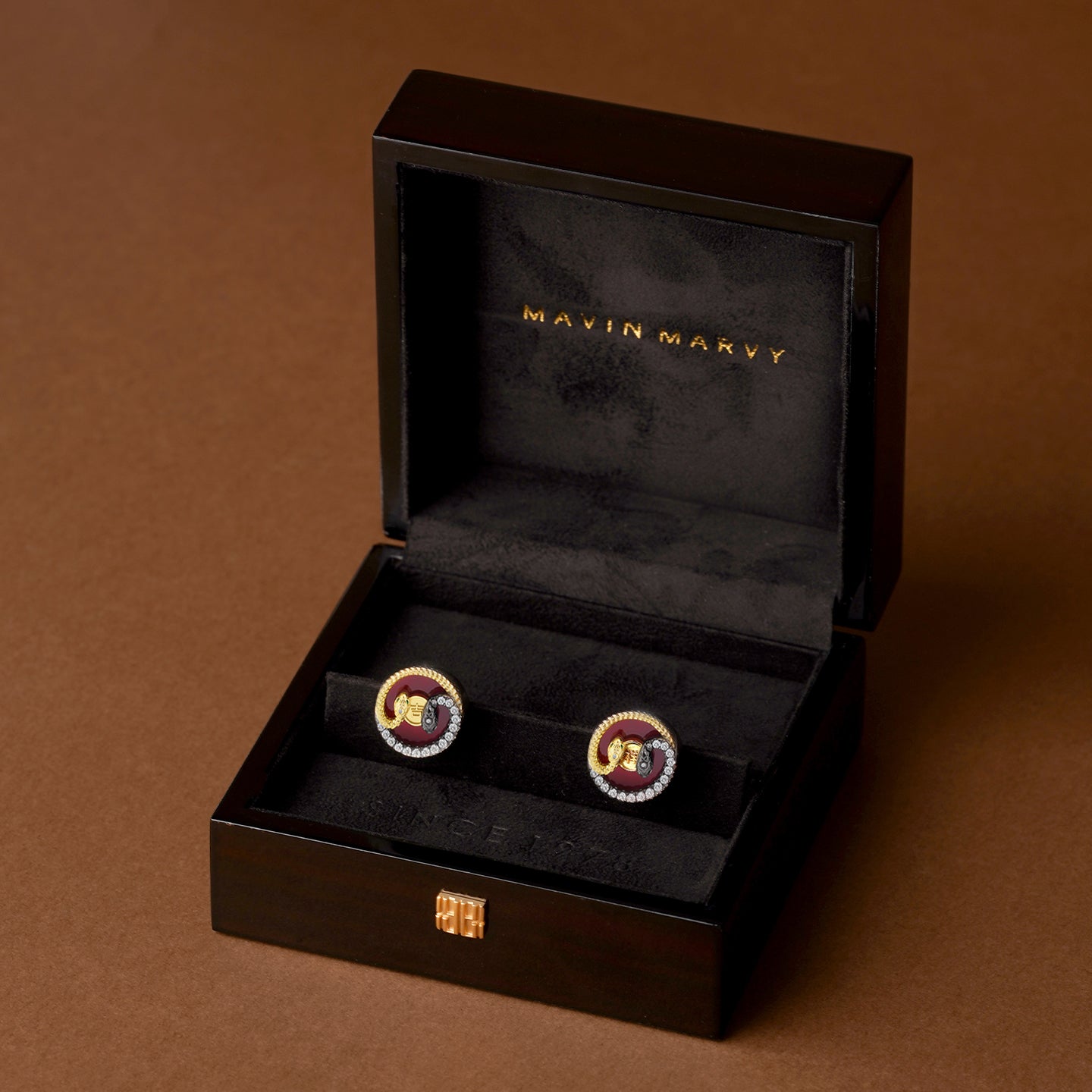 The Auspicious Spirit Snake cufflinks MM2501TG