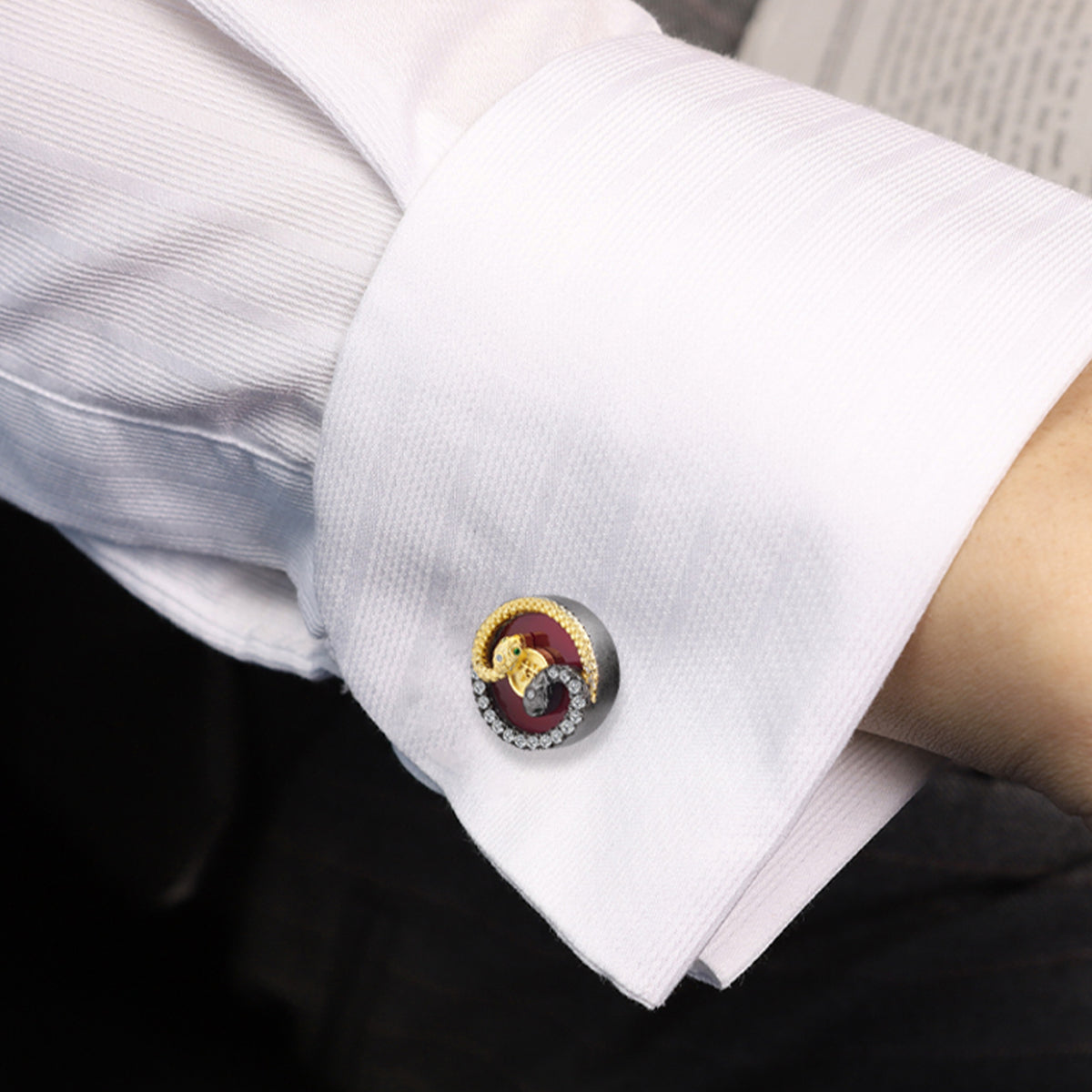 The Auspicious Spirit Snake cufflinks MM2501TG